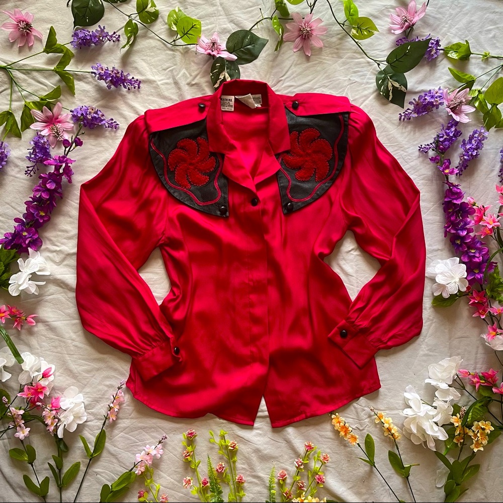 Vintage Bellino Paris buttoned blouse 100%Silk